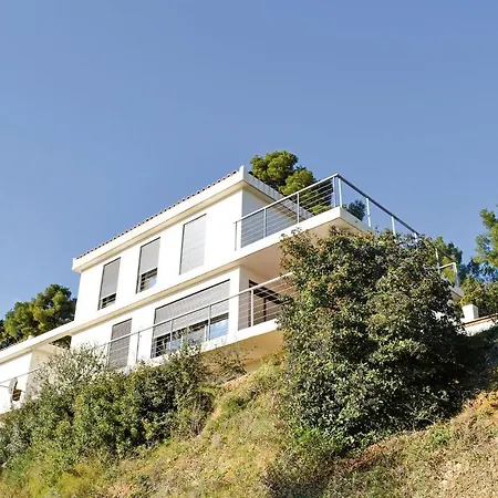 Holiday home Awesome In Du With Kitchen *